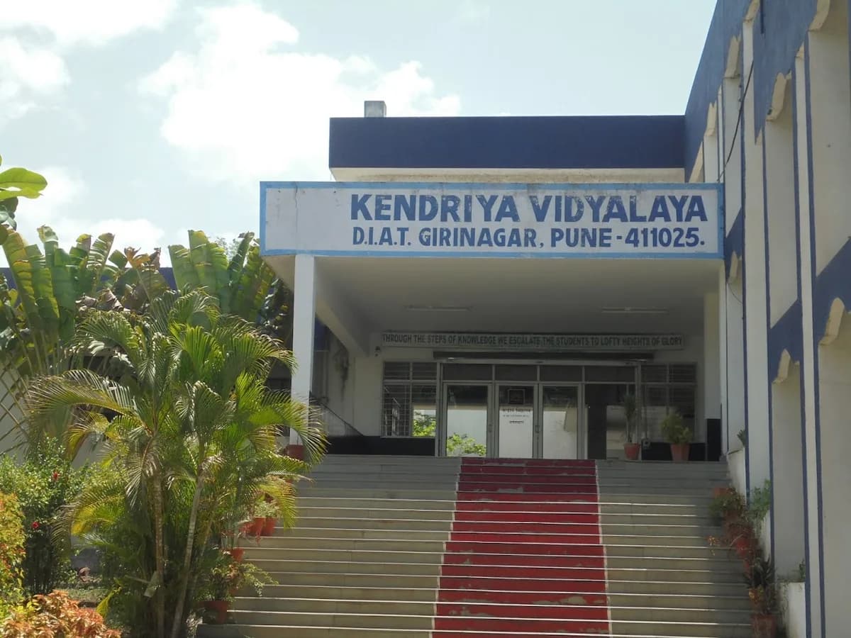 Defence Institute of Advanced Technology, Girinagar, Pune