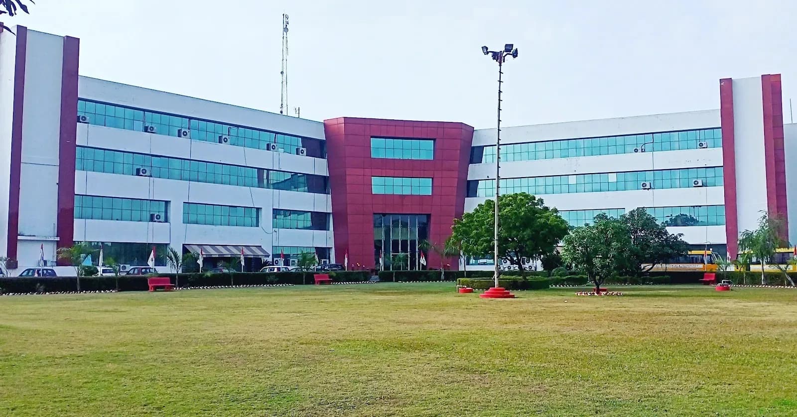 AMBALIKA INSTITUTE OF MANAGEMENT AND TECHNOLOGY, LUCKNOW