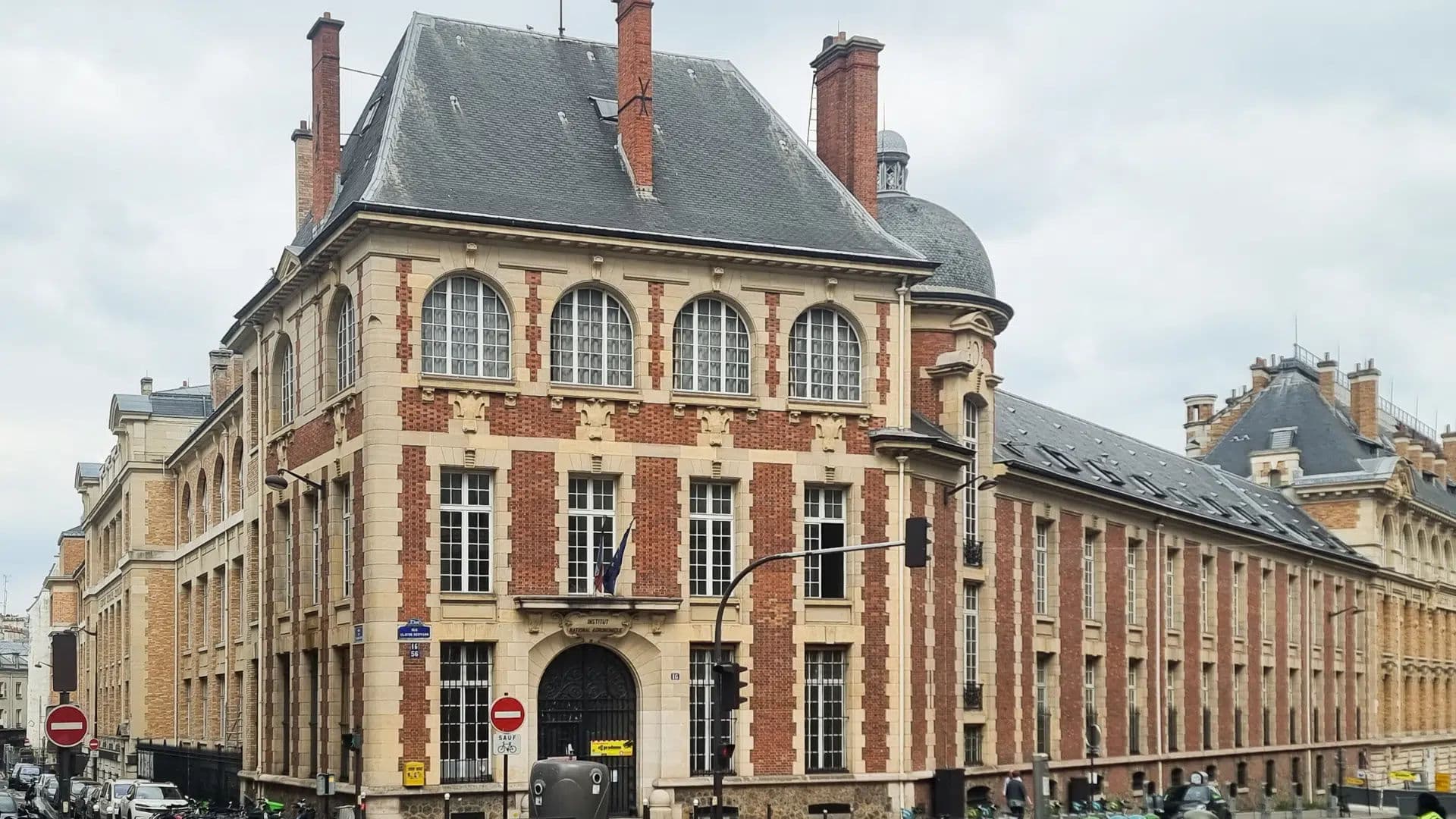 Paris School of Business