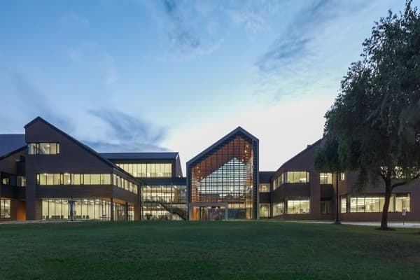 Suncrest College (Parkland College)