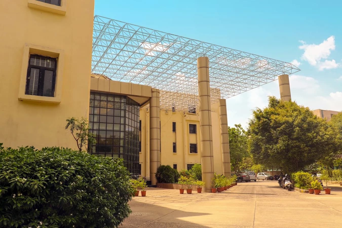 Delhi Skill and Entrepreneurship University