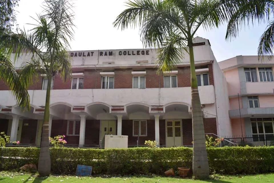 Daulat Ram College