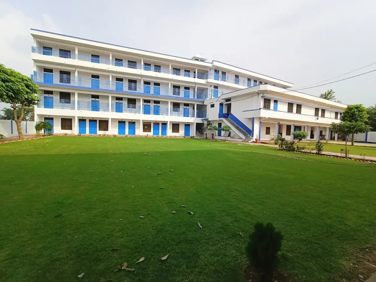 Bhartiya Teachers Training College