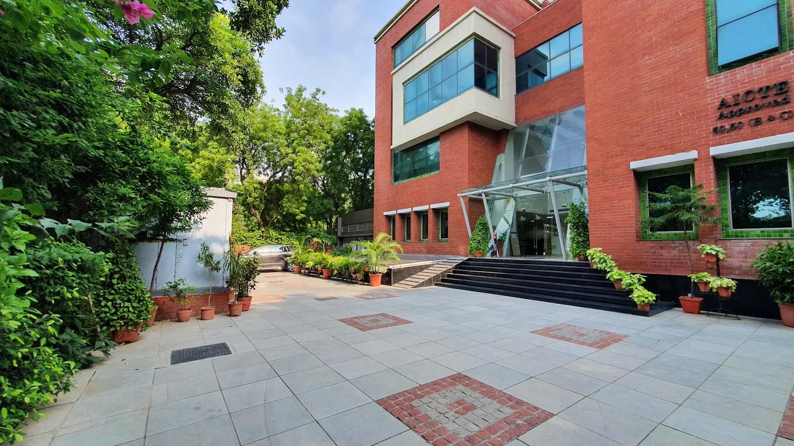 New Delhi Institute of Management